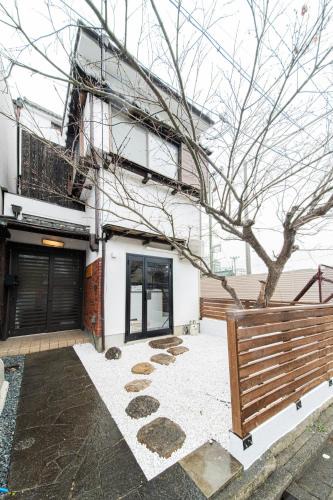 Shijo Villa | 夏様四条大宮 Private Machiya house, Kyoto city center, 5 min walk Shijo Omiya