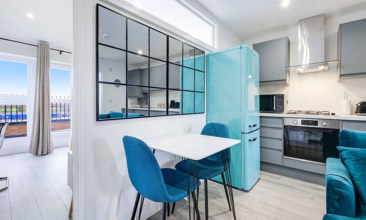 Yiewsley Apartment | 05 - Luxury 1 Bed Apartment Free Parking- West Drayton