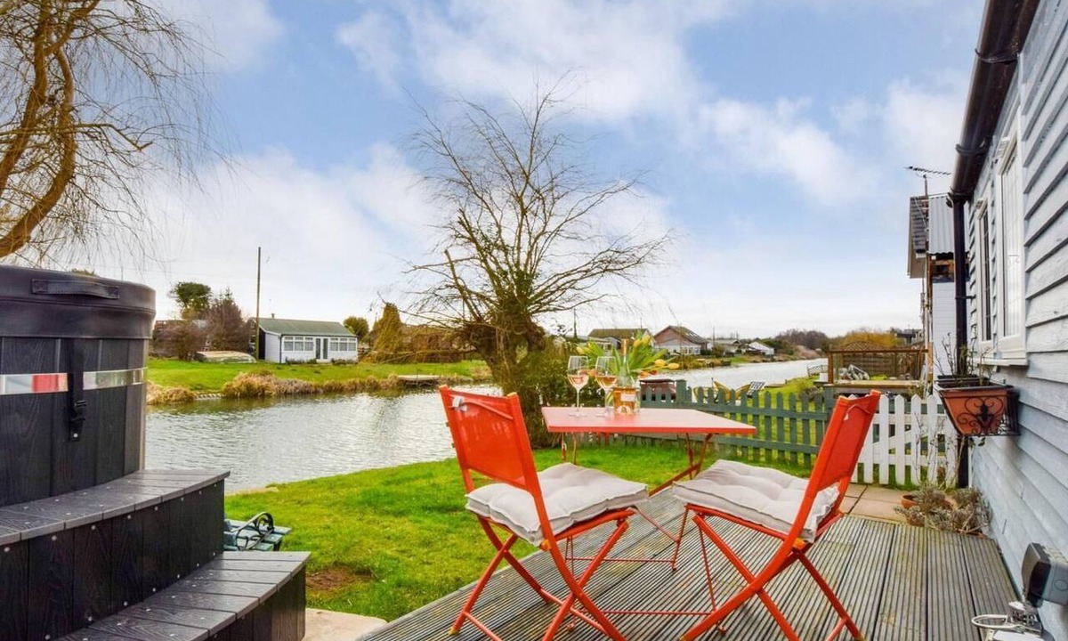 Spalding Ski Chalet | 1 Bed in Spalding (oc-75073)