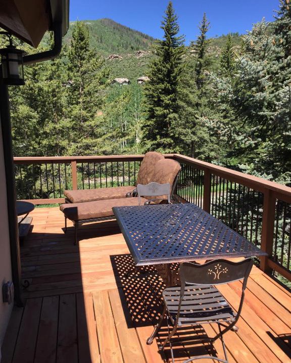 Matterhorn Village Apartment | 1546 Matterhorn Circle #5 Townhouse