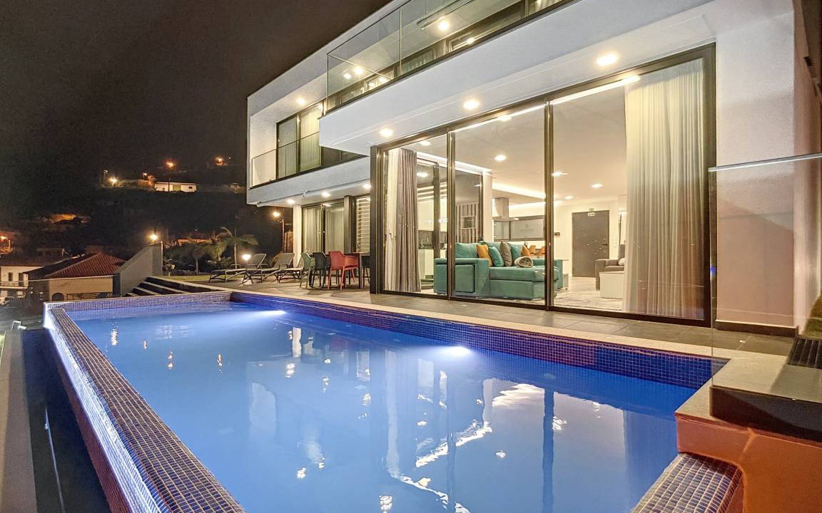 Ribeira Brava Villa | 180 m² Villa ∙ 4 bedrooms ∙ 10 guests