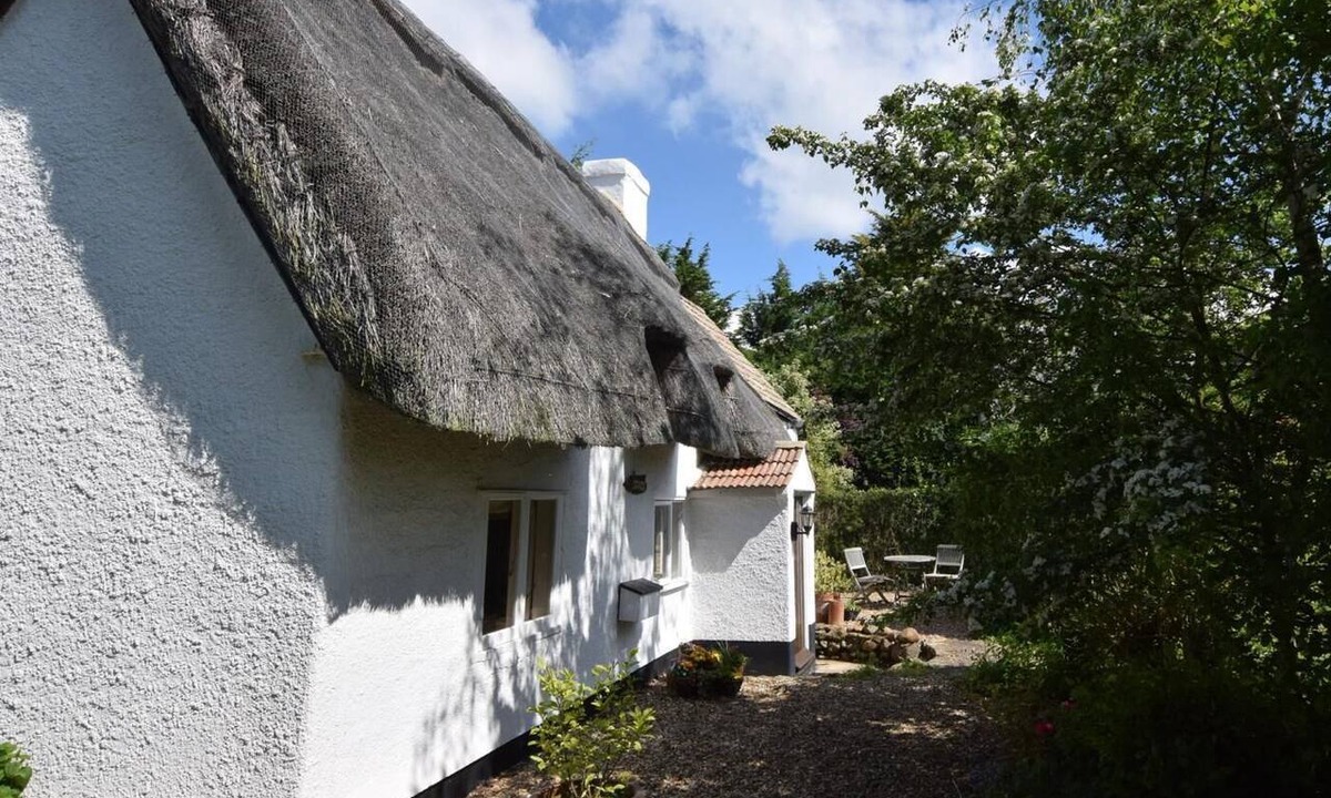 Bedford Cottage | 2 Bed in Bedford (oc-62322)