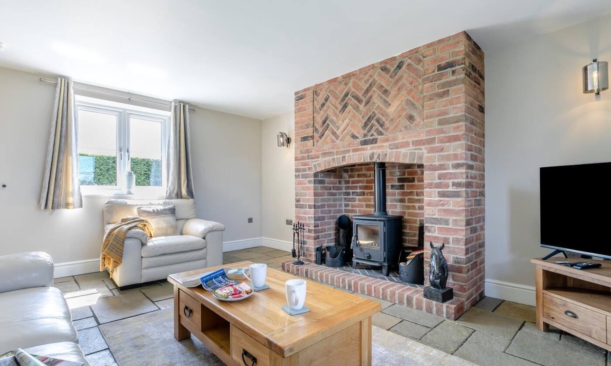 Rampton Cottage | 2 Bed in South Leverton (oc-h32052)