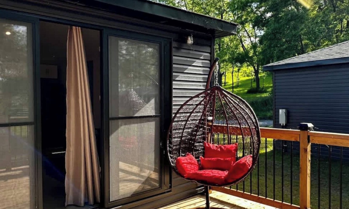 Harwood Cabin | 2 Bedroom Cottage #6: Willow Bay
