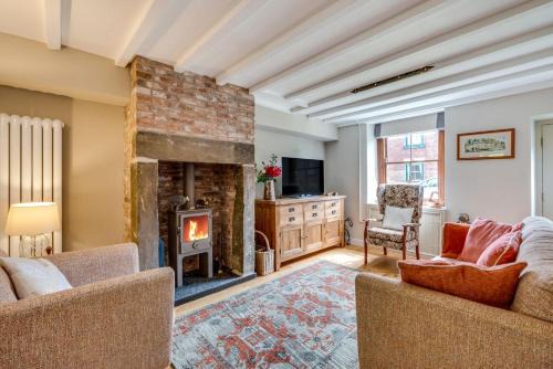 Belper House | 3 Bed in Belper oc-dcbobb