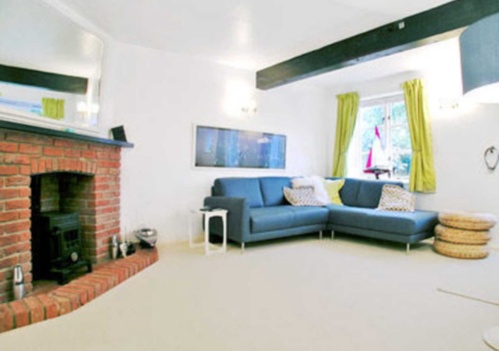 Whippingham Cottage | 3 bedroom accommodation in Island Harbour, near Newport