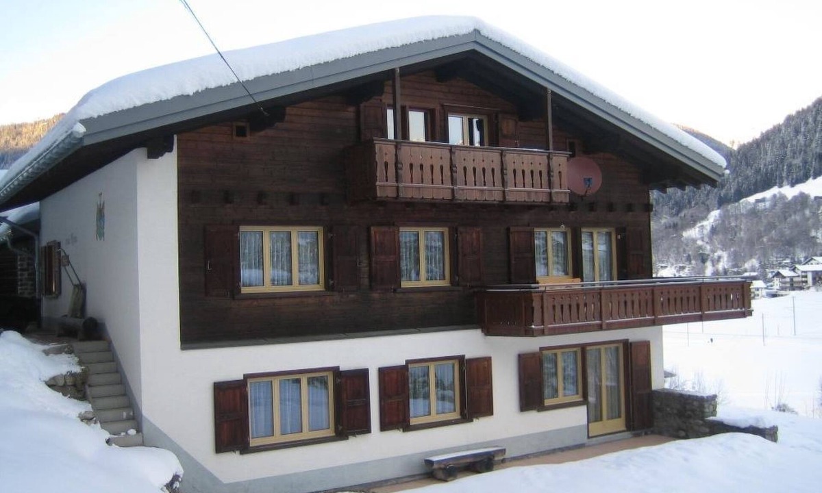 Klosters Platz Apartment | 3½-Zimmerwohnung by Interhome