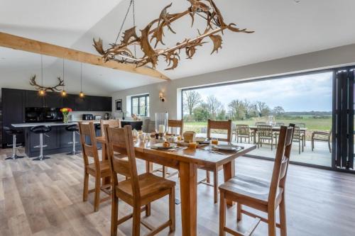Irnham House | 4 Bed in Irnham oc-k38998