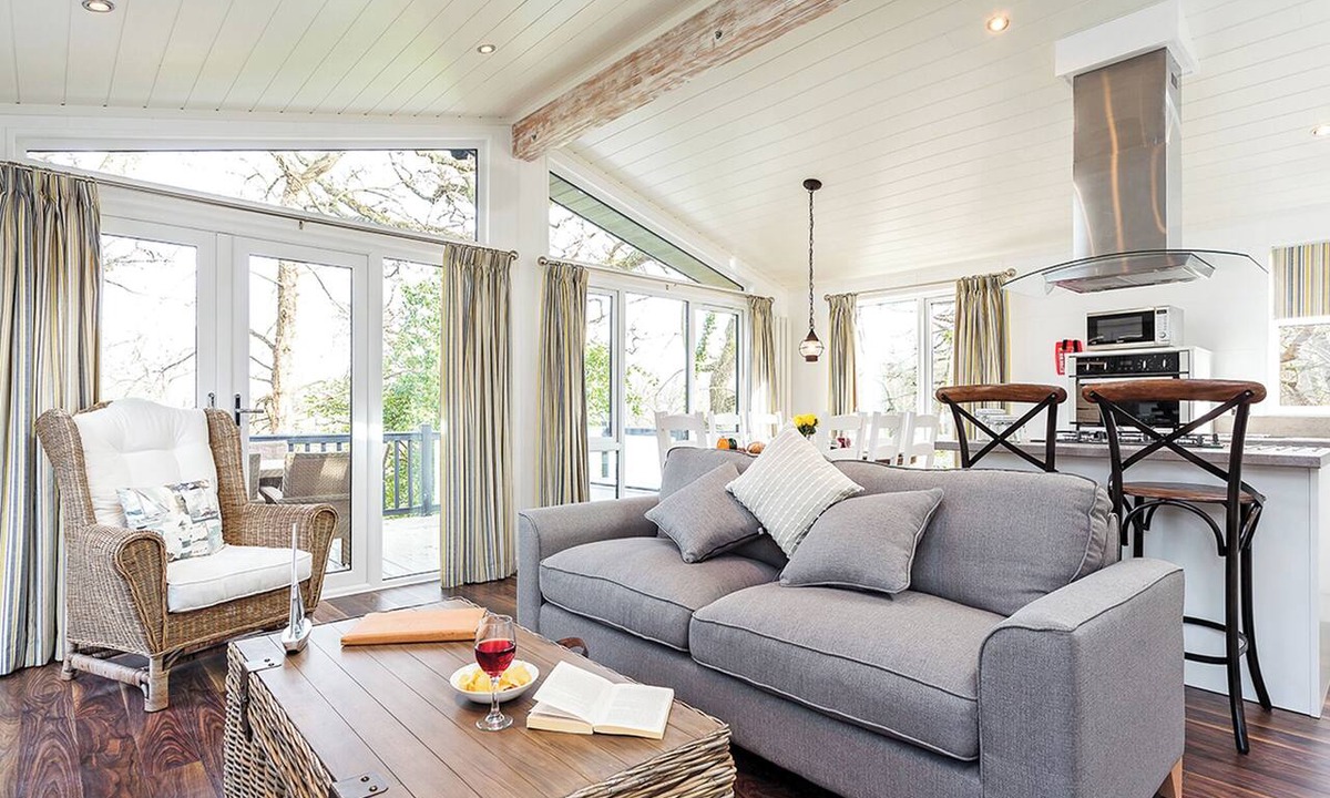 Ryde Ski Chalet | 4 bedroom accommodation in Wootton Bridge, Nr Cowes
