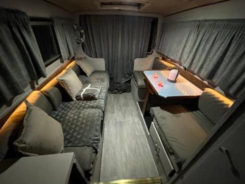 Birstall Boat Rental | 4 berth Boat house retreat in birstall, Leicester