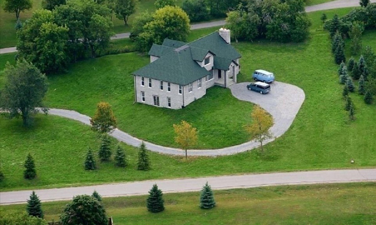 Uxbridge House | 4000 Sq. Ft. English-Style Stone House