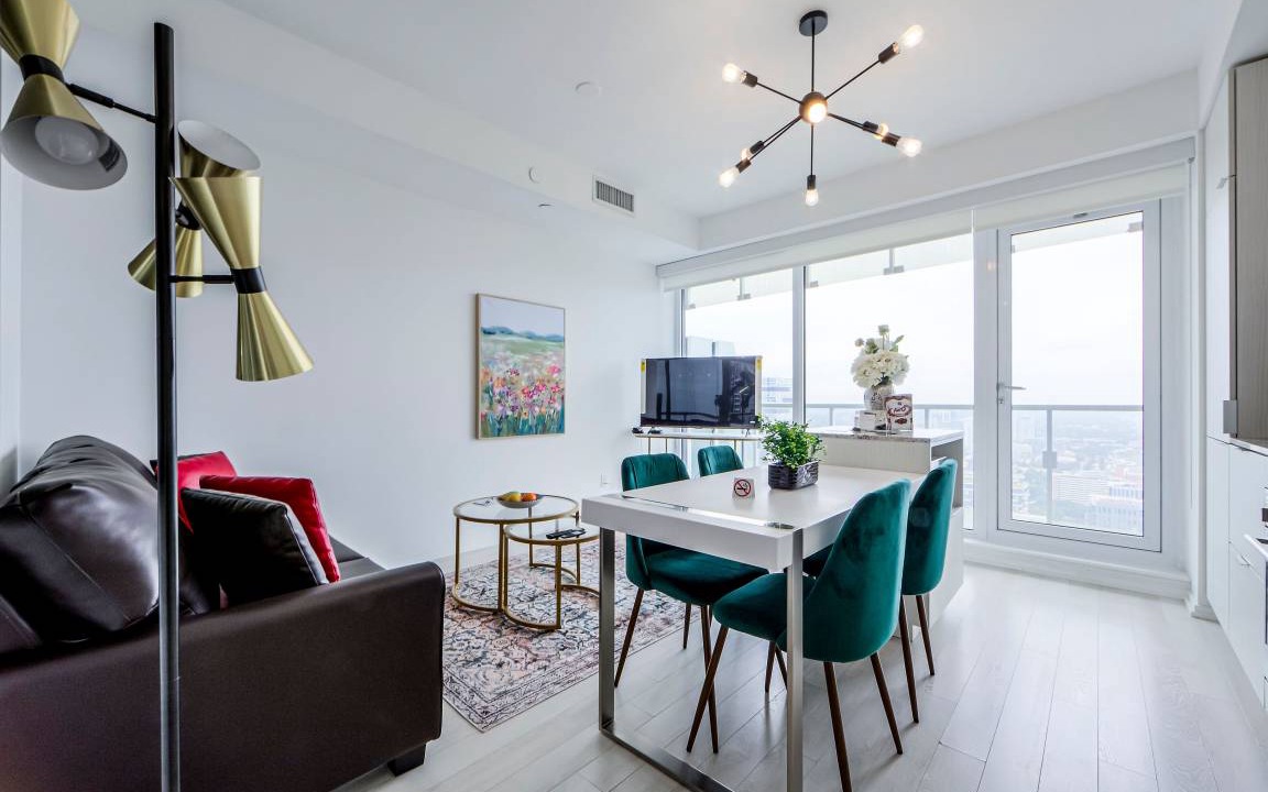Bay Street Corridor Apartment | 51 m² Apartment ∙ 2 bedrooms ∙ 4 guests