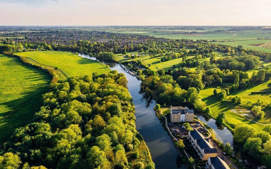 St Neots Apartment | 800 m² Apartment ∙ 2 bedrooms ∙ 4 guests