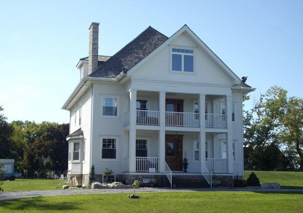Niagara-on-the-Lake Bed & Breakfast | A La Gallarie