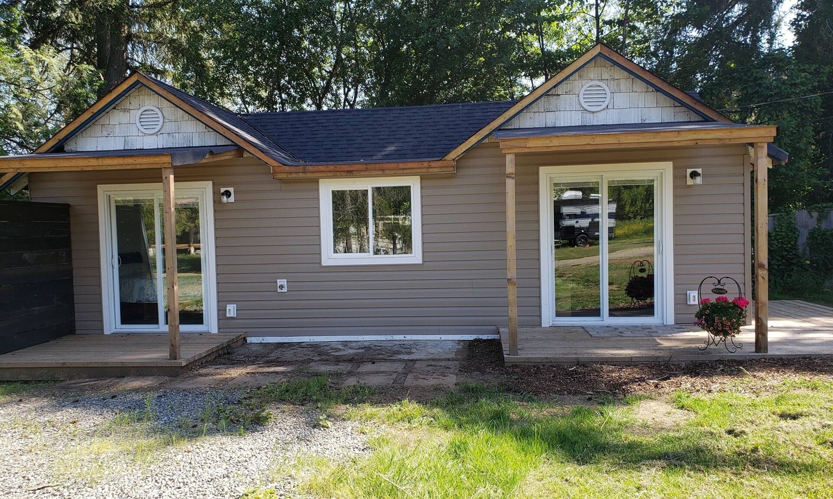 North Cowichan Cottage | A private self contained cottage on a 2 acre farm.n