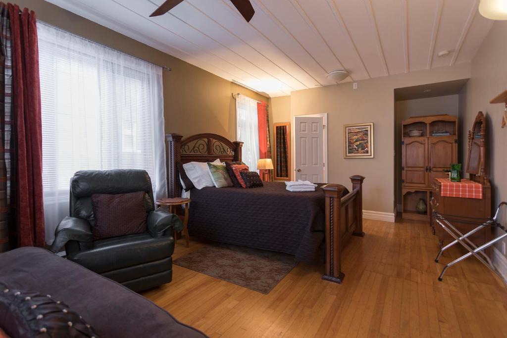 Saint-Sacrement Bed & Breakfast | Acacias Bed & Breakfast