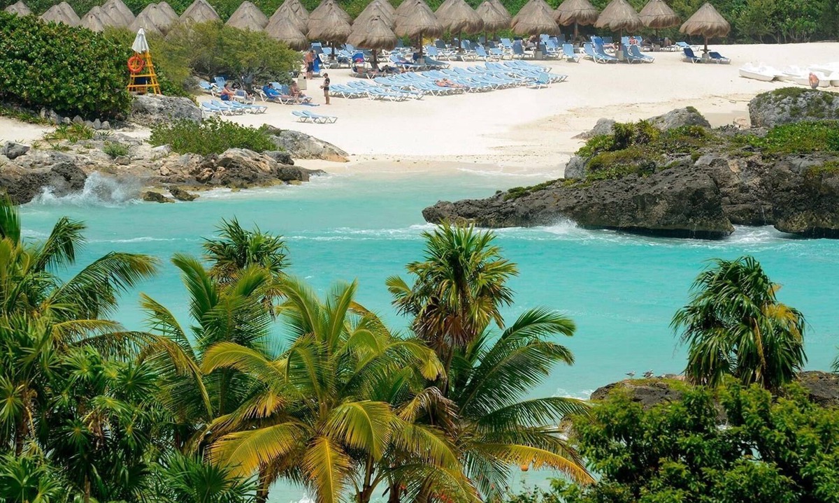Akumal Resort | All-Inclusive Premium Mini-Suite at Grand Sirenis Riviera Maya Resort and Spa