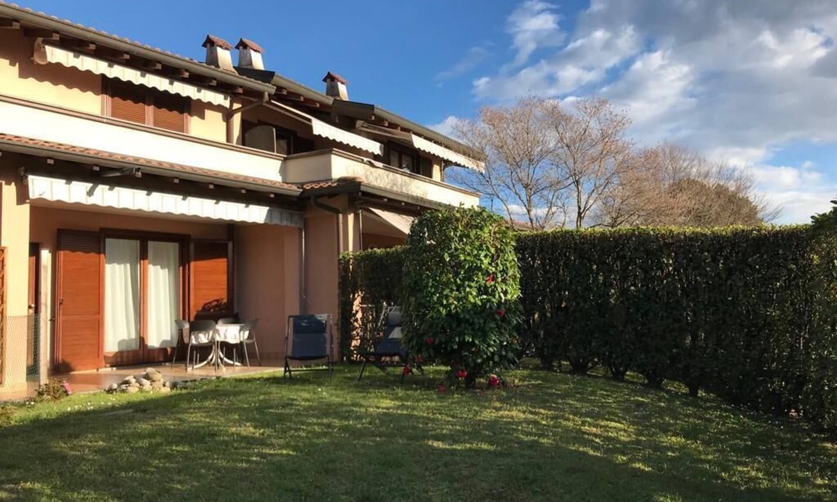 Monvalle Apartment | Apartment 10 minutes walk from the beach