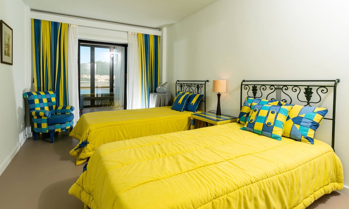 Lanhelas Apartment | Apartment with River and Sea View in Caminha