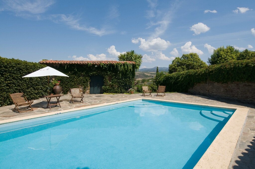 Arcas Apartment | ARCAS MANOR HOUSE: 2 Bedroom Apartments (AP1)