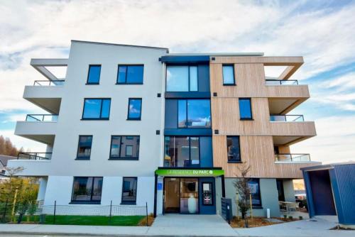 Arthur's Point Apartment | Aroha Apartment at the base of Coronet Peak