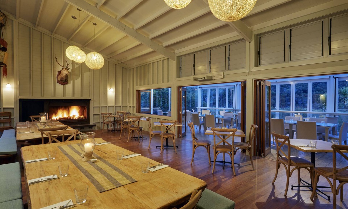 Awaroa Hotel | Awaroa Lodge