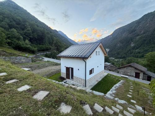 Torre di Santa Maria House | Baita Valmalenco - Casa con sauna panoramica, 5 minuti da Chiesa Valmalenco