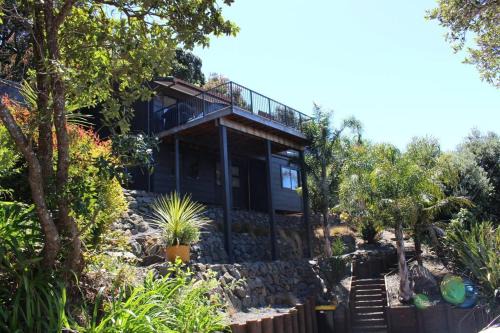Coromandel House | Baywatch - Spectacular Harbour Views - Wyuna Bay