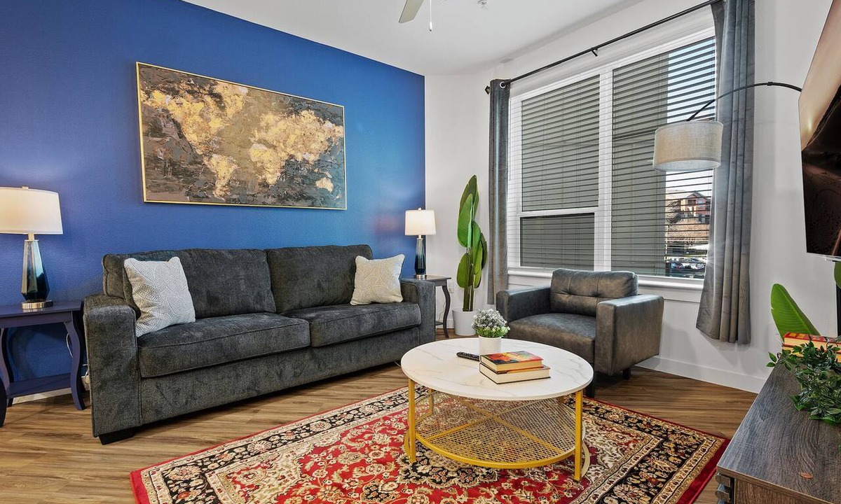 Riverside Apartment | Beautiful 2BR in Riverside 2401