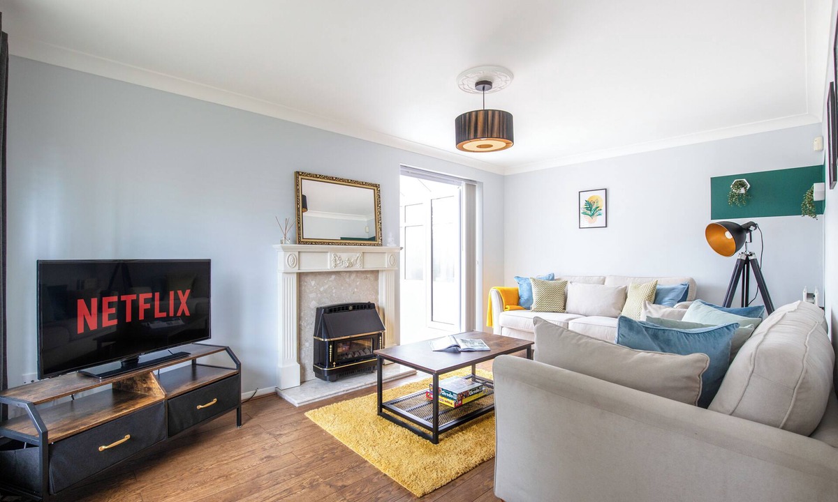 Great Baddow House | Beautiful 3 Bedroom Home Perfect for Long Stays in Chelmsford