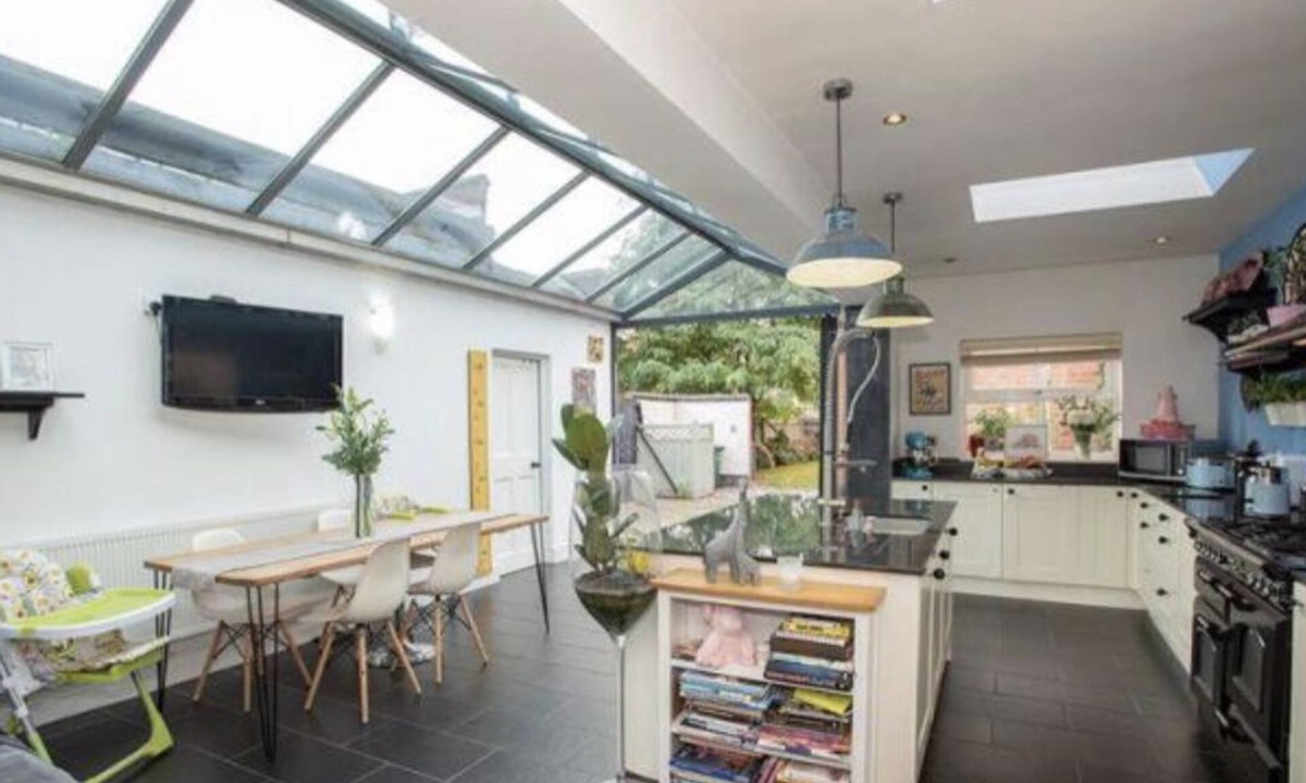 Coventry House | Beautiful, Character property in a fantastic central location