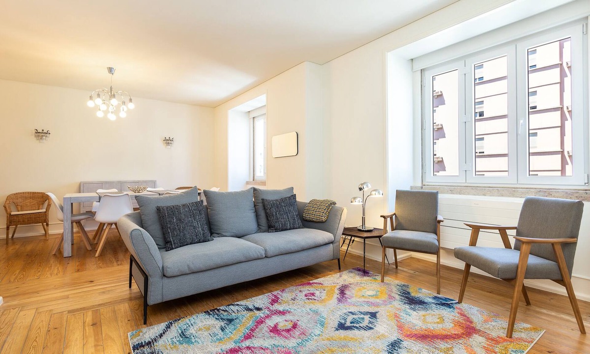 Alto do Pina Apartment | Beautiful Spacious Flat in the Heart of Lisbon