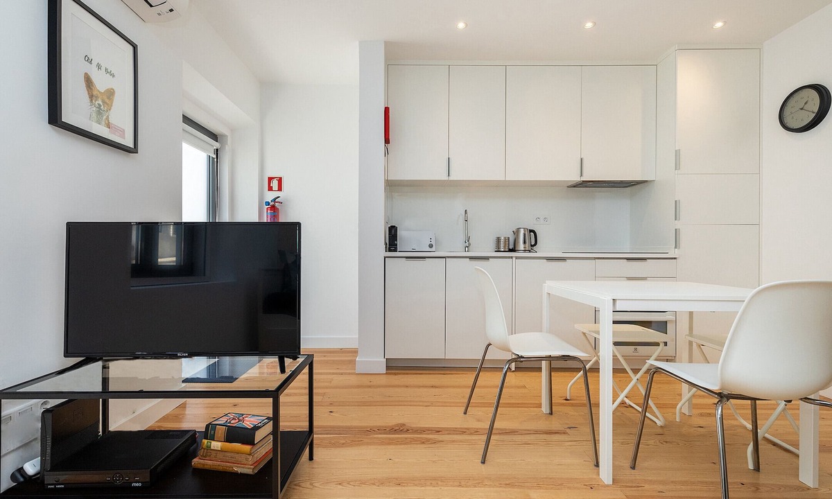 Belem Apartment | Belem Design Studio 1 by Homing