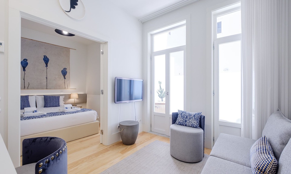 Centro / Baixa House | Boutique Rentals- Flores Terrace downtown