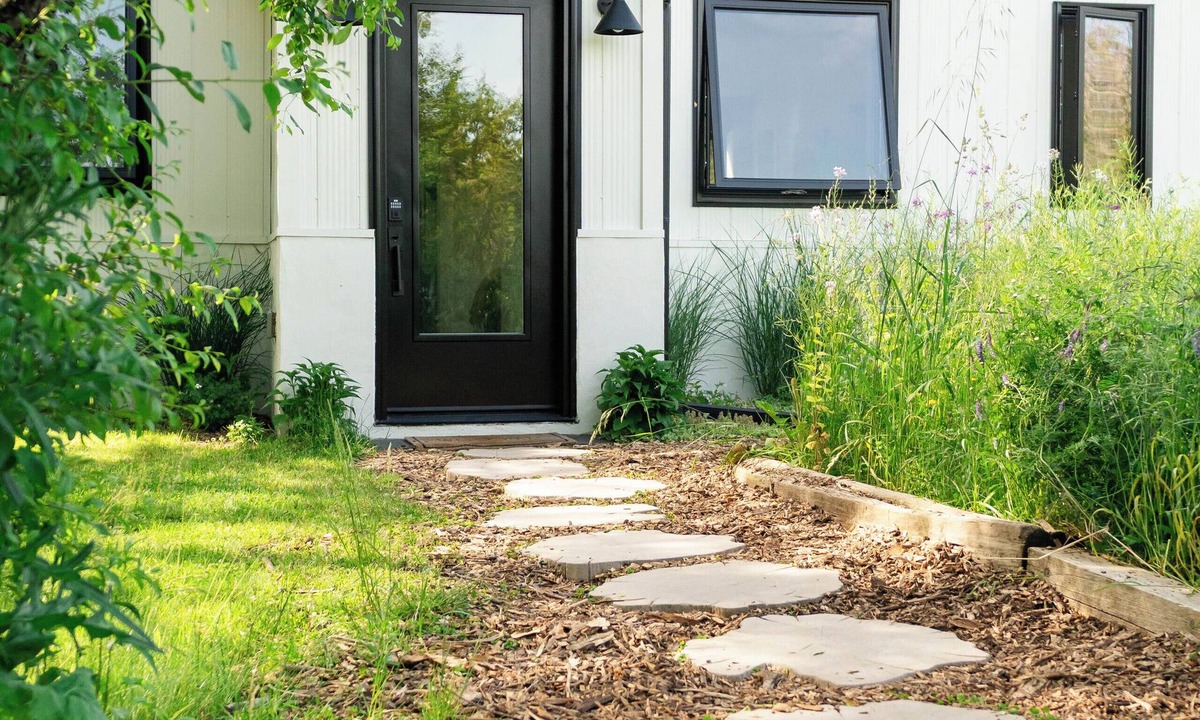 Prince Edward House | Boutique Retreat House in Prince Edward County.