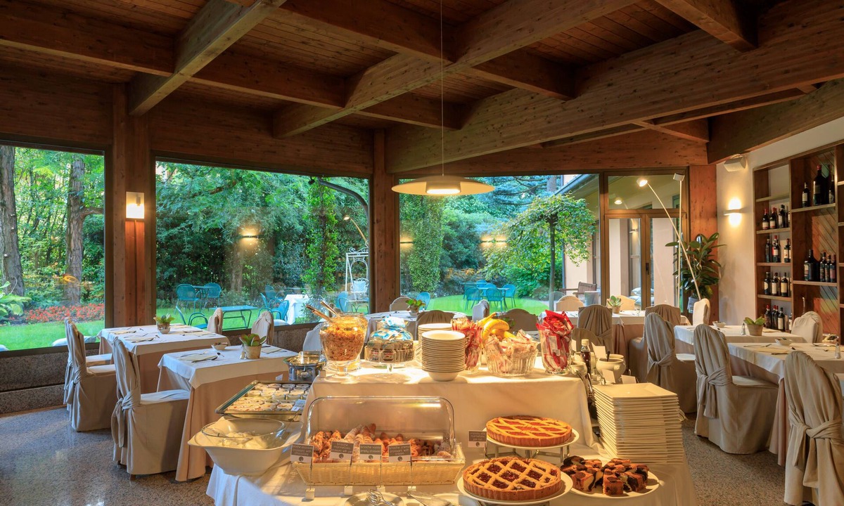 Burago di Molgora Hotel | Brianteo Hotel And Restaurant