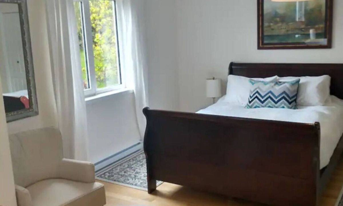 Chemainus House | By the Bay Lavender's Villa- Ocean Spa Suiten