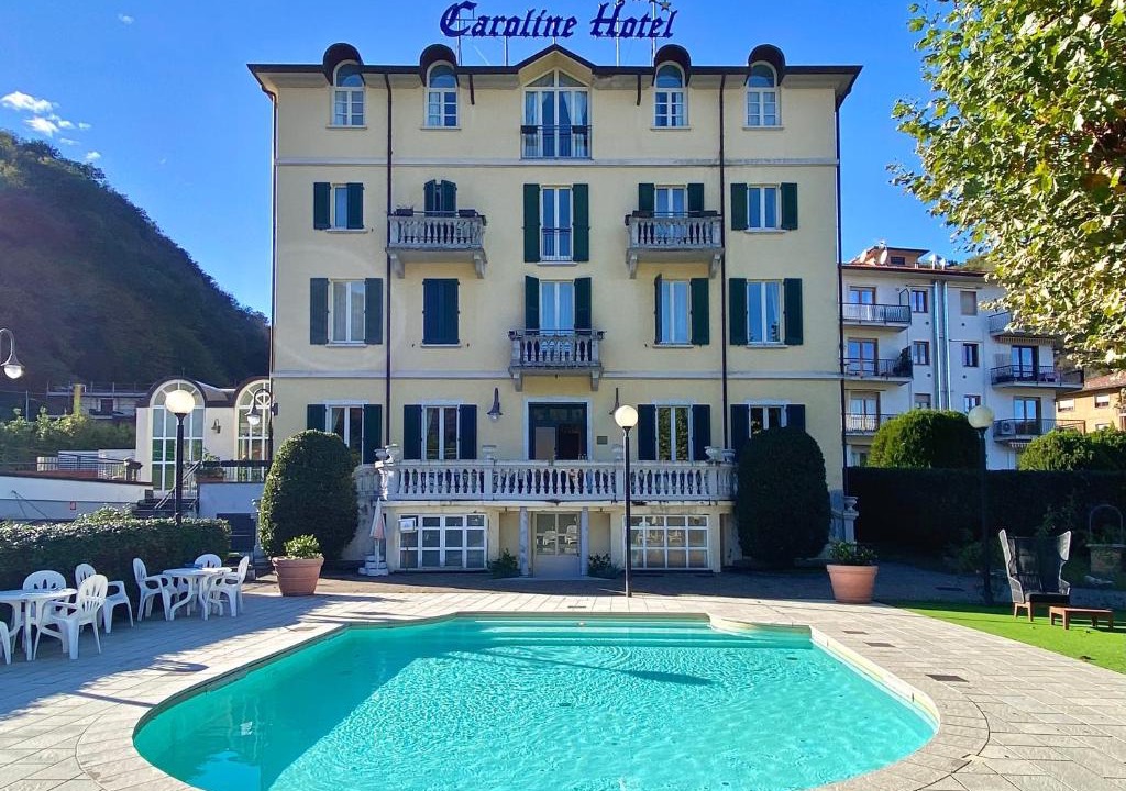 Brusimpiano Hotel | Caroline Hotel