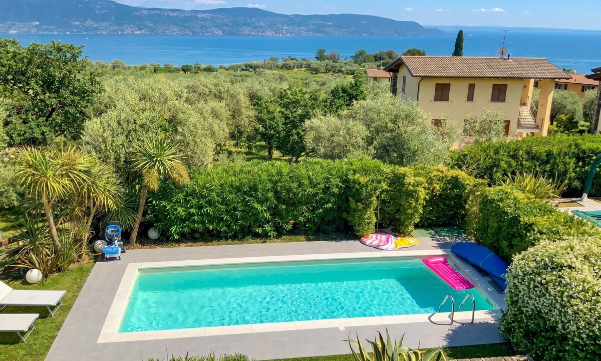 Gaino Apartment | Casa Bougainville Shared Pool & LakeView, Toscolano Maderno, Italy