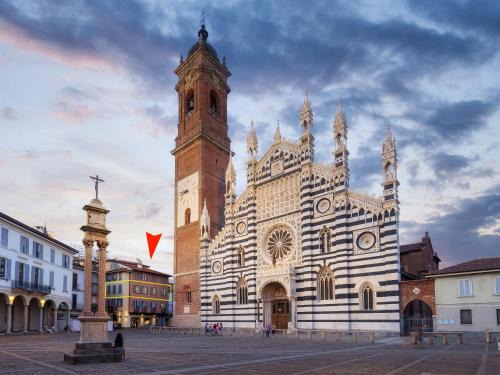Monza Apartment | Casa Duomo Luxury Suites