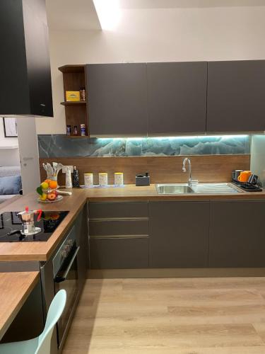 Tavernerio Apartment | Casa FATA MELANIA-free parking-self check in