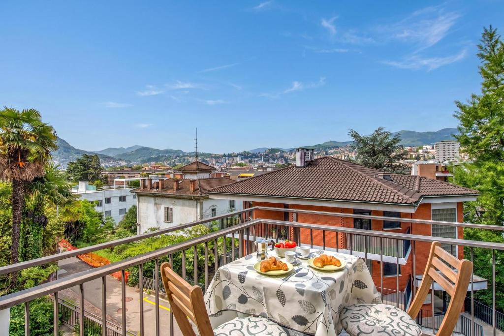 Viganello Apartment | Casa Nova Bella with free parking - Happy Rentals