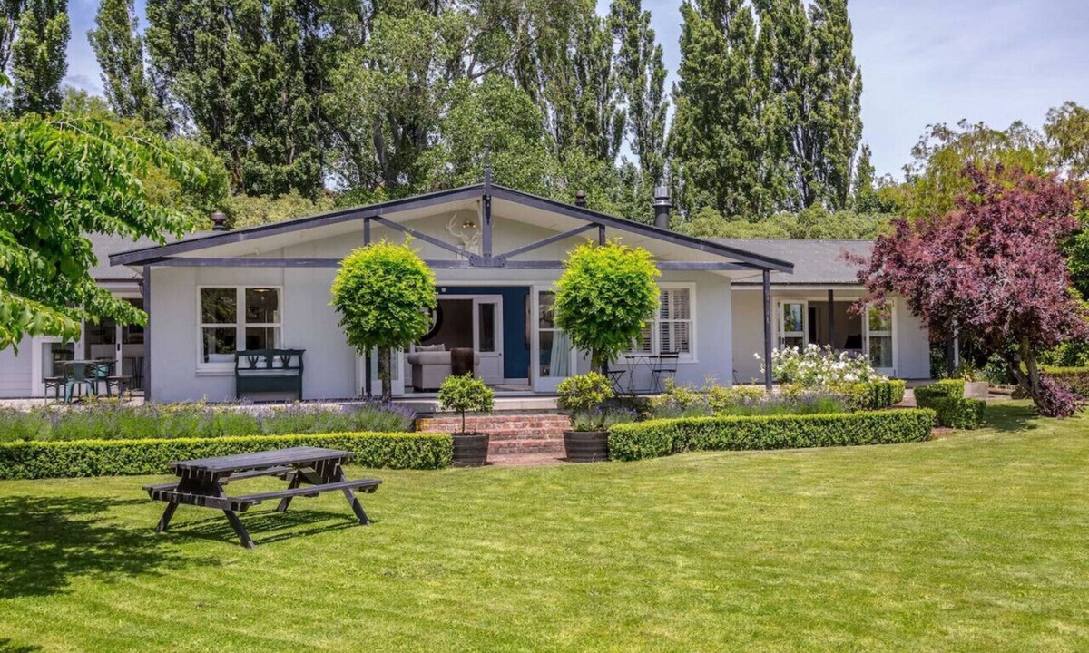 Dyerville House | Cattlestop, Martinborough