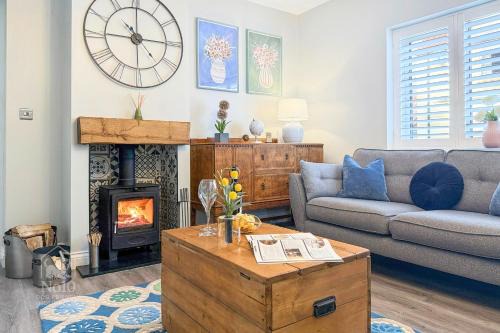 Edwinstowe House | Central, dog friendly, private courtyard
