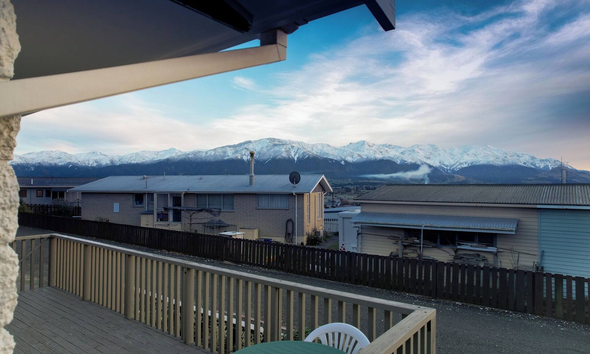 Kaikoura Apartment | Central Location | Mountain Views | Warm - KK5436, Central Location | Mountain Views | Sunny