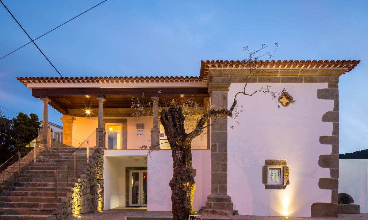 Fundao Bed & Breakfast | Cerca Design House
