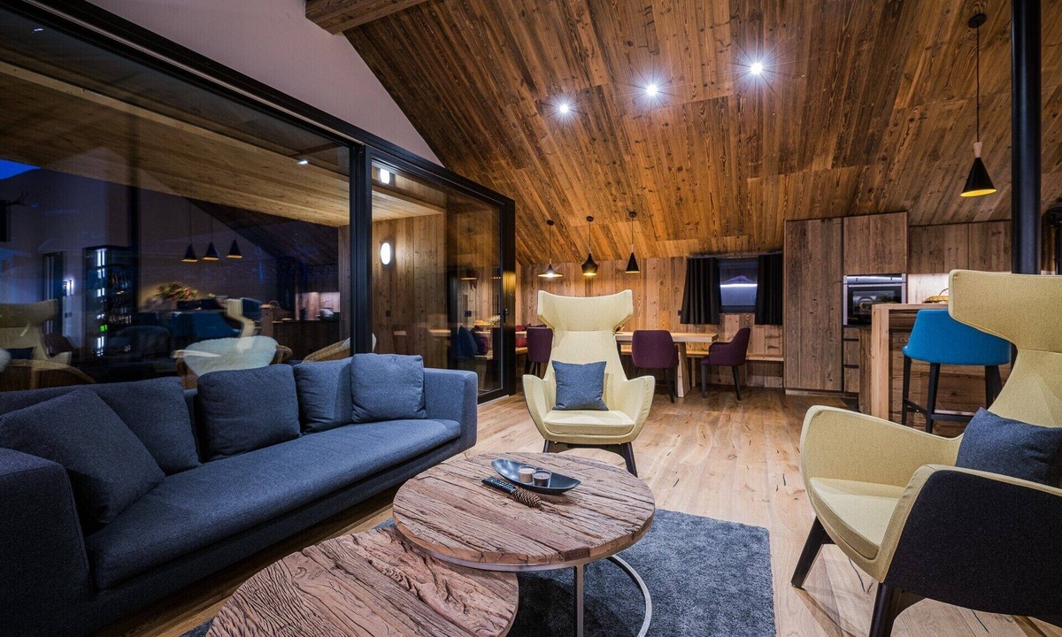 St. Valentin auf der Haide Ski Chalet | Chalet 'Chalet Ortles' with Lake View, Private Terrace, and Wi-Fi