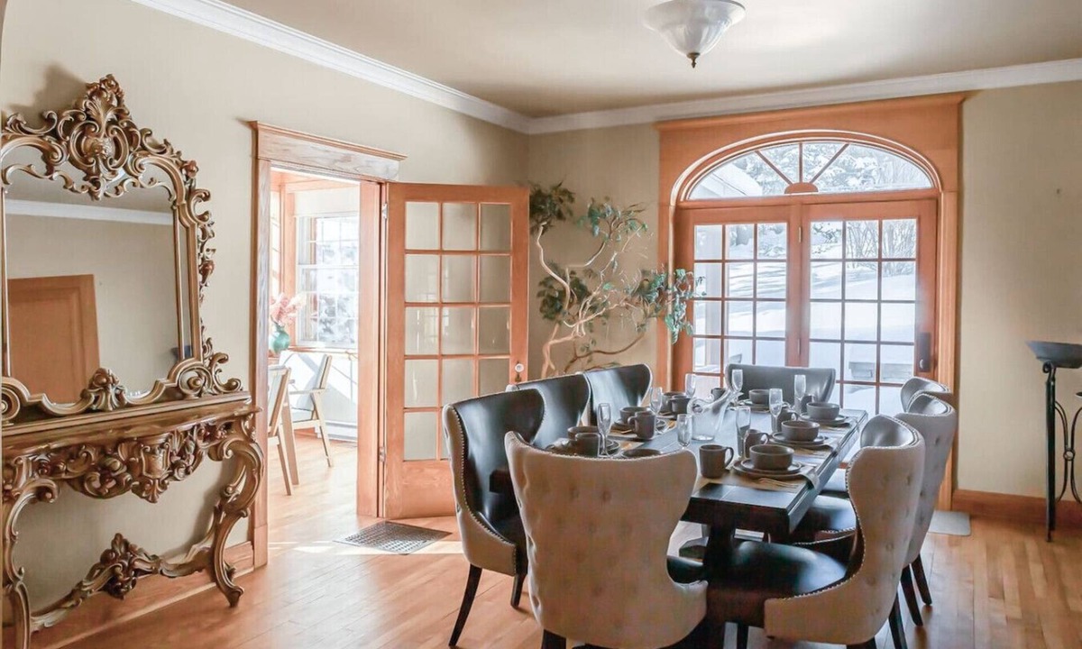 Huberdeau Ski Chalet | Chalet Alpin | Walk to Lake & Beach | Spa & BBQ