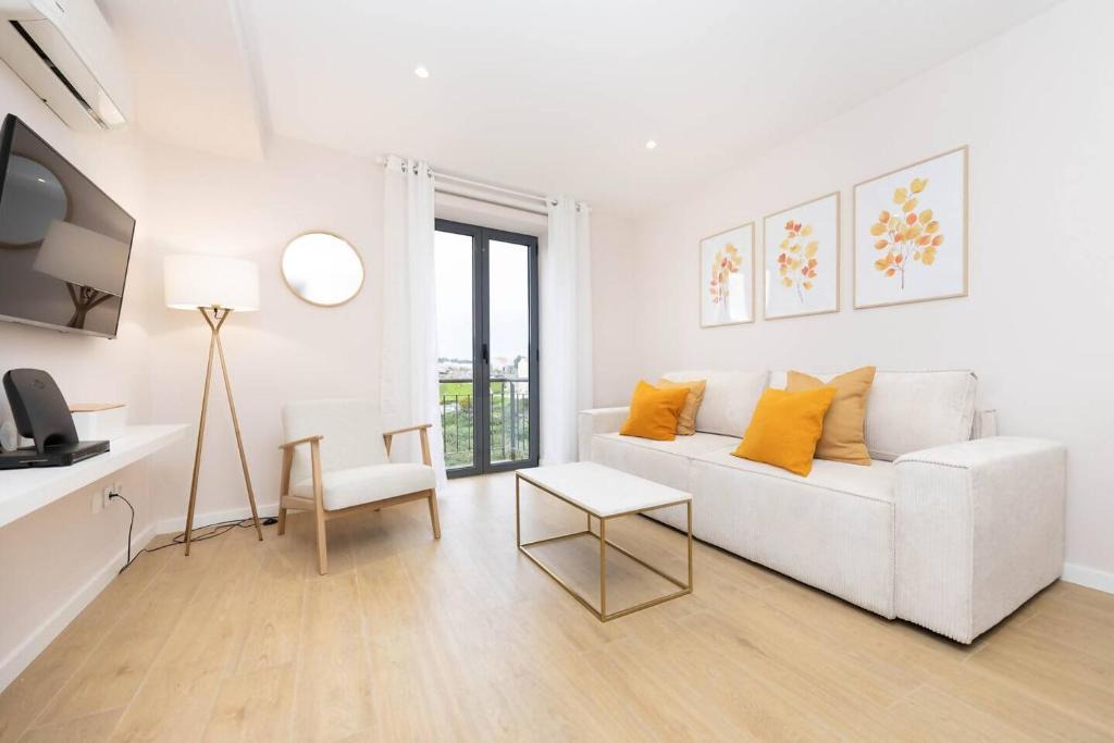 Santo Condestavel Apartment | Charming Campo de Ourique Duplex