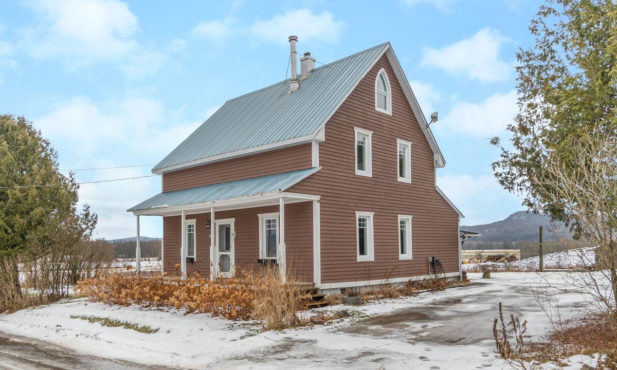 Brebeuf Other | Charming centennial farmhouse minutes away from Mont-Tremblant